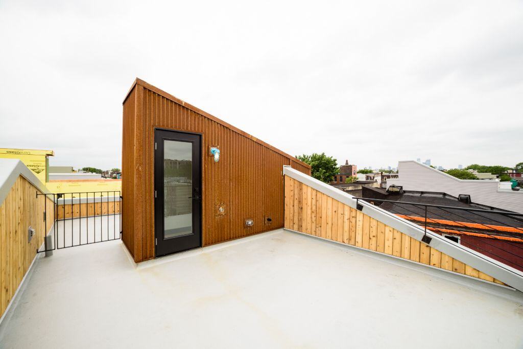 Emerald st rooftop access