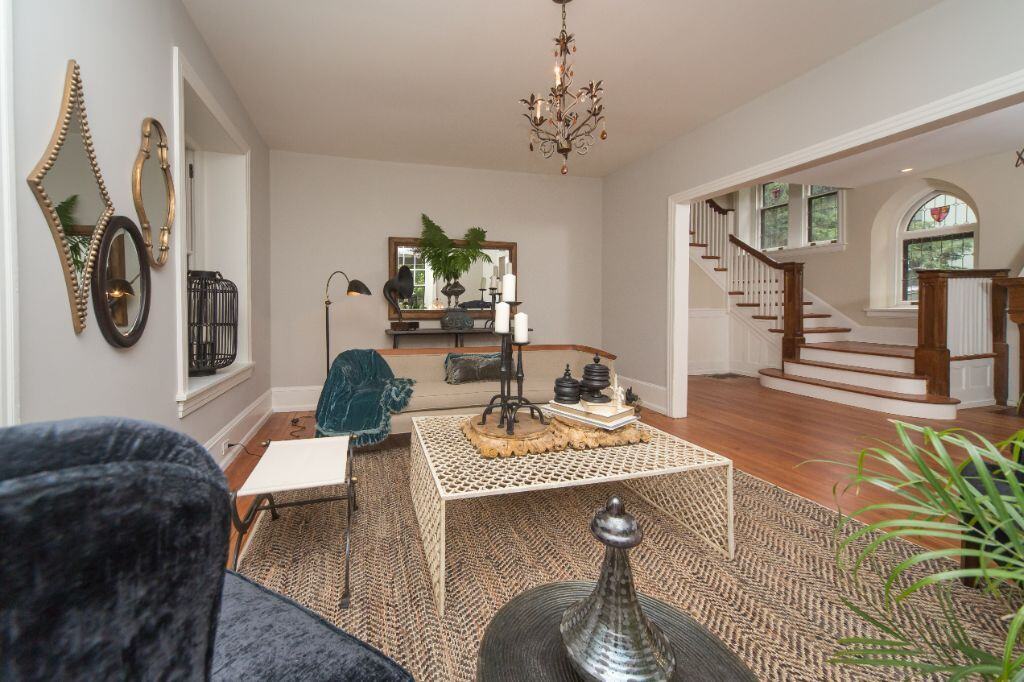 Lincoln drive renovation living room and stairway