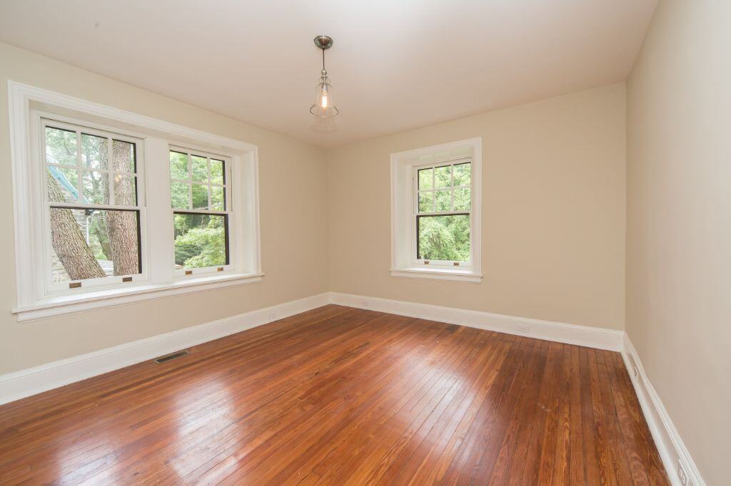 Lincoln drive renovation empty bedroom